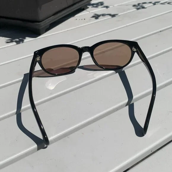 FIRM PRICE Calvin Klein Sunglasses - Picture 3 of 9